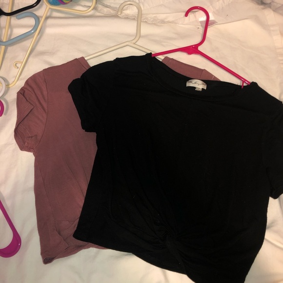 Crop tops - Picture 1 of 3
